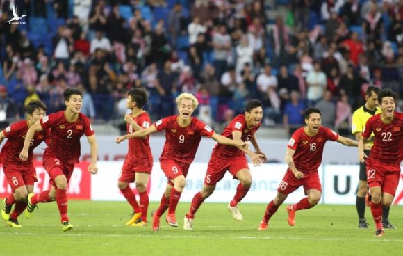 AFC &quot;ra tay&quot;, ĐT Việt Nam nắm lợi thế lớn ở vòng loại World Cup 2022 - Ảnh 1.