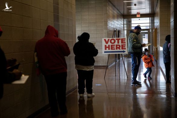 Đảng Cộng hòa kêu gọi Michigan kiểm lại phiếu, hoãn công bố kết quả 14 ngày - Ảnh 1.