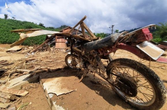 Cận cảnh ngôi làng bị lũ quét ‘xóa sổ’ trong vài phút ở Quảng Nam - ảnh 14