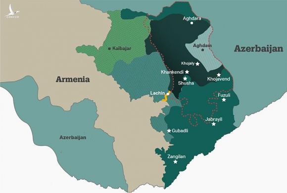 Khu vực Nagorno-Karabakh (trong đường viền đỏ) và huyện Aghdam (xanh ngọc nhạt, gạch chéo). Đồ họa: AA/TRT World.