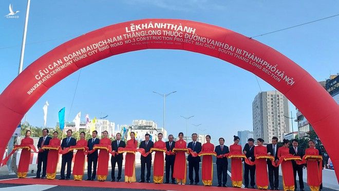 Dự án cầu cạn Mai Dịch - Nam Thăng Long (Hà Nội) đã thông xe /// Ảnh: M.H