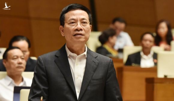 Bộ trưởng Thông tin và Truyền thông Nguyễn Mạnh Hùng. Ảnh: Hoàng Phong