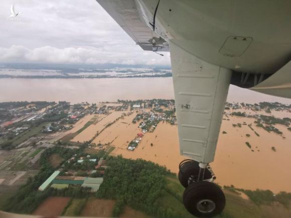 Bão Vamco làm 53 người chết ở Philippines, trở thành bão chết chóc nhất năm 2020 - Ảnh 1.