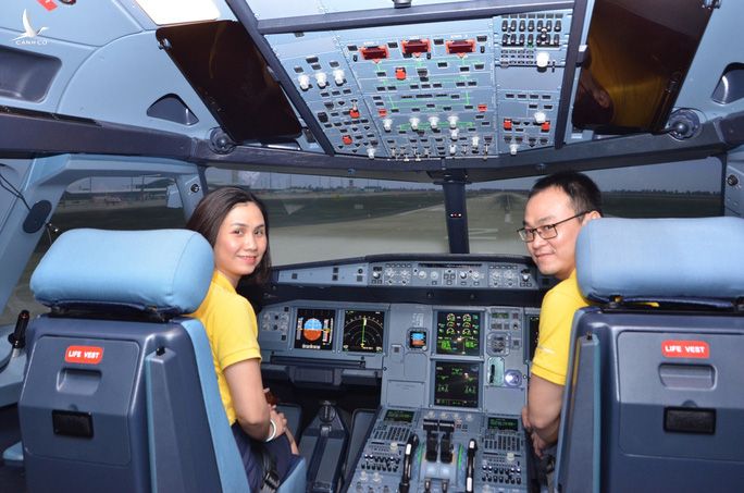 Lần đầu tiên Việt Nam có tour du lịch trải nghiệm làm phi công - Ảnh 4.