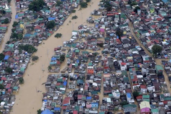 Cuồng phong Vamco - Cơn bão số 13 đang vào Biển Đông vừa khiến Philippines khốn đốn thế nào? - Ảnh 4.