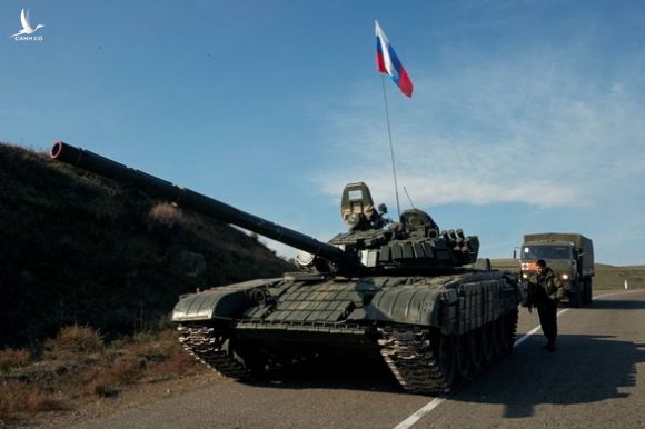 Lực lượng gìn giữ hòa bình của Nga đã tới Nagorno-Karabakh thực thi nhiệm vụ - Ảnh 1.