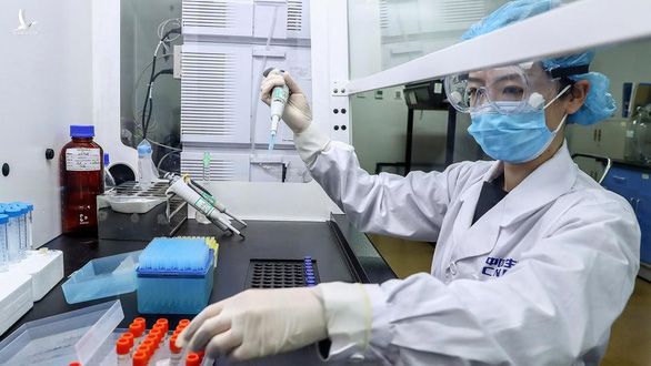 Trung Quốc khoe vắc xin chống được mọi chủng virus corona trên thế giới - Ảnh 2.