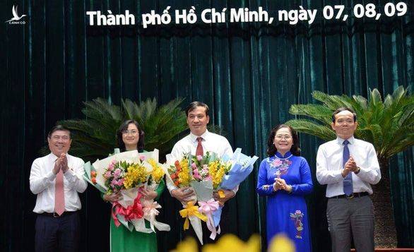 Bà Phan Thị Thắng và ông Lê Hòa Bình làm phó chủ tịch UBND TP.HCM - Ảnh 1.