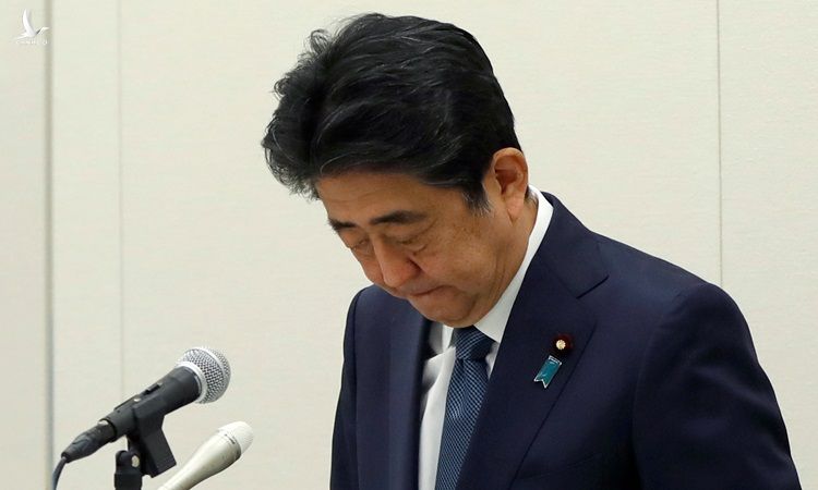 Cựu thủ tướng Nhật Shinzo Abe tại cuộc họp báo ở Tokyo hôm nay. Ảnh: Reuters.