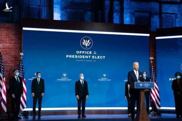 Áp lực bủa vây dàn nội các của ông Biden