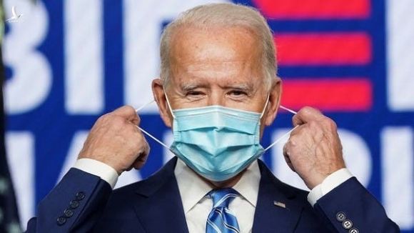 Ong Joe Biden san sang tiem vacxin ngua COVID-19 mot cach cong khai hinh anh 1
