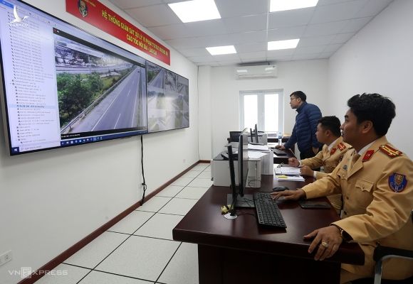 Trung tâm điều khiển hệ thống camera trên cao tốc Nội Bài-Lào Cai. Ảnh: Bá Đô