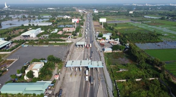 Cao tốc TP HCM - Trung Lương sau 2 năm dừng thu phí, có 273 vụ va chạm giao thông, làm 16 người chết, 68 người bị thương. Ảnh: Hoàng Nam