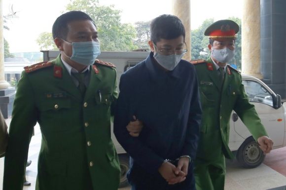 An ninh siết chặt tại phiên xét xử 6 cựu lãnh đạo, cán bộ CDC Hà Nội - ảnh 5