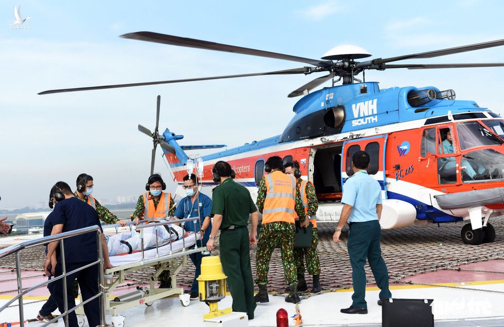 Sân bay cấp cứu bằng trực thăng đầu tiên của Việt Nam đi vào hoạt động - Ảnh 9.