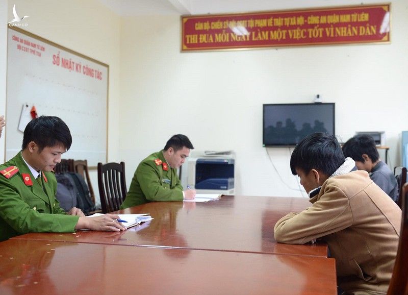 16 trinh sát Hà Nội vào Quảng Trị bắt nhóm hacker trẻ - ảnh 1
