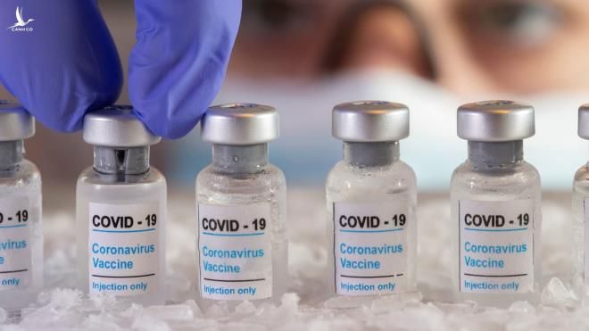 Anh bắt đầu tiêm phòng vaccine COVID-19 hàng loạt - 1