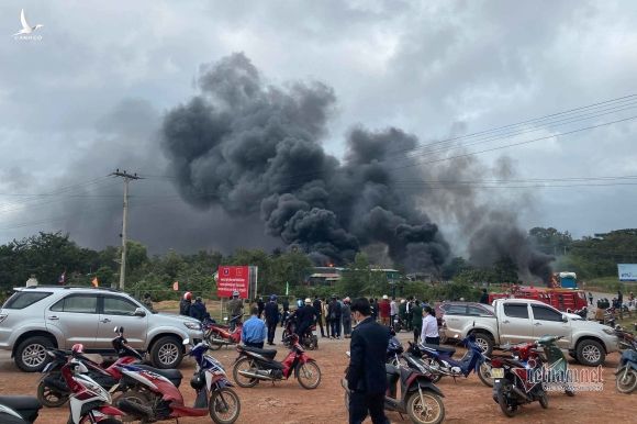 Vụ nổ ở biên giới Lào-Việt làm 2 người chết: Pháo hoa giấu dưới thùng thạch cao