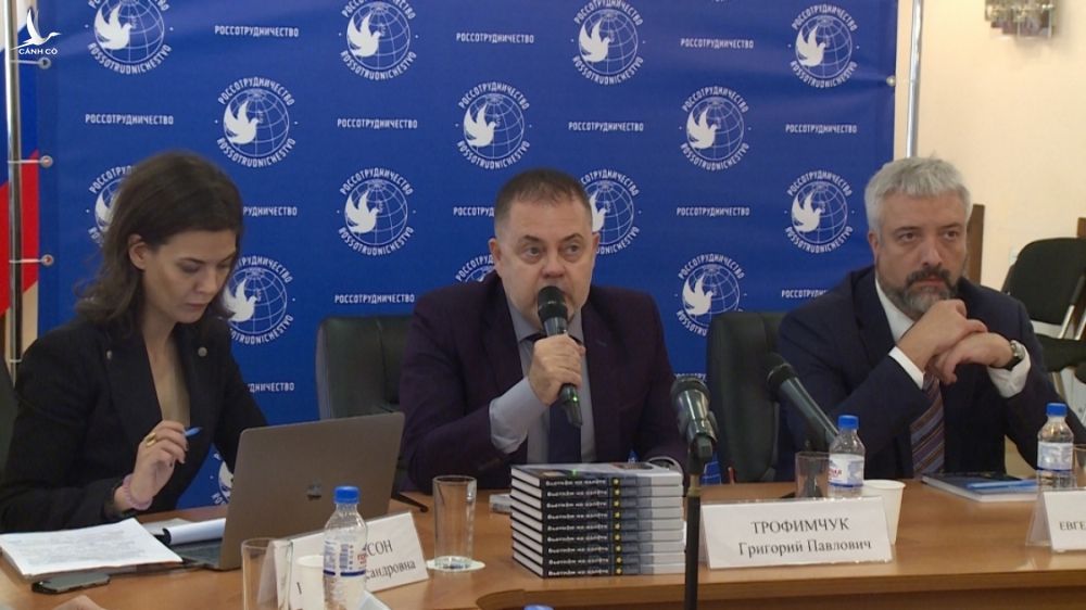 Chủ tịch Hội đồng chuyen gia Quỹ hỗ trợ các ý tưởng Á-Âu Grigory Trophimchuk