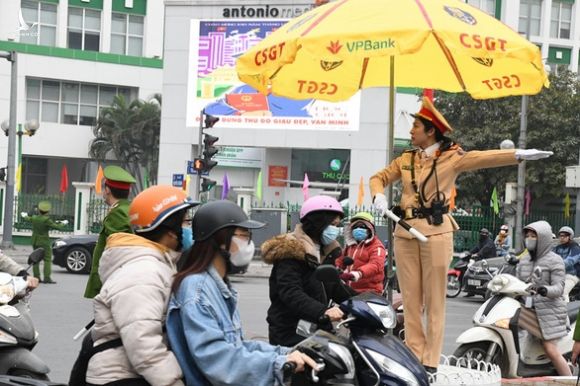 Tăng khung giờ cấm đường phục vụ Đại hội Đảng XIII - Ảnh 1.