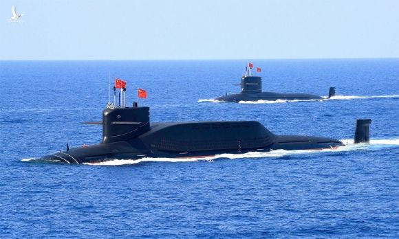 Tàu ngầm Trung Quốc tham gia hoạt động phô diễn sức mạnh tại khu vực Biển Đông, tháng 4/2018. Ảnh: Reuters.