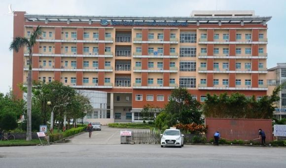 Bắt giam Trưởng khoa cùng 2 điều dưỡng Bệnh viện đa khoa TƯ Quảng Nam
