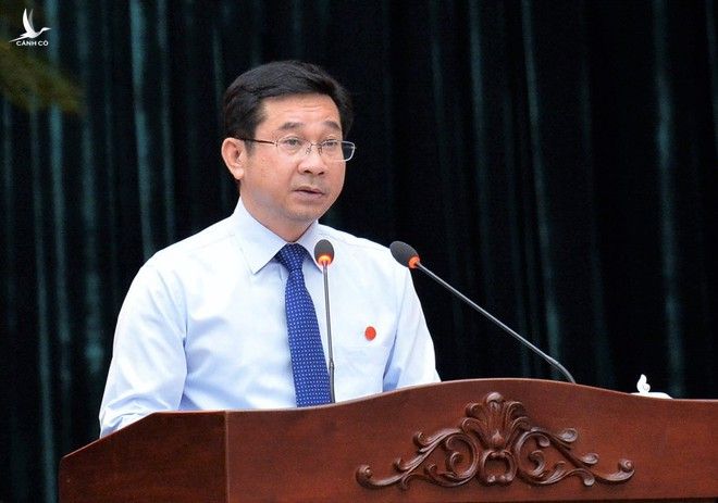 Ông Dương Ngọc Hải, Chủ nhiệm Ủy ban Kiểm tra Thành ủy TP.HCM báo cáo tại hội nghị. /// Ảnh: Nguyên Vũ