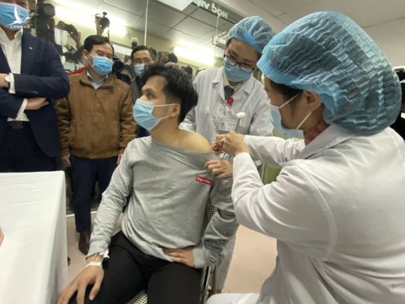 Covid-19: Việt Nam chuẩn bị tiêm thử nghiệm vắc-xin Nano Covax liều cao nhất - Ảnh 1.