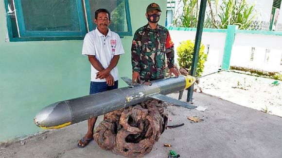 Bất ngờ thu giữ được vật thể lạ của Trung Quốc trên biển: Indonesia cảnh giác cao độ! - Ảnh 1.