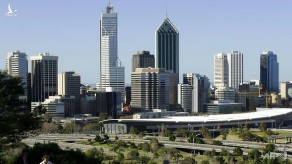 Tây Úc phong tỏa thành phố Perth do phát hiện 1 ca dương tính với COVID-19 - Ảnh 1.