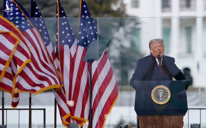 Washington Post: Tổng thống Donald Trump đang trong trạng thái tâm lý "hết sức yếu ớt"