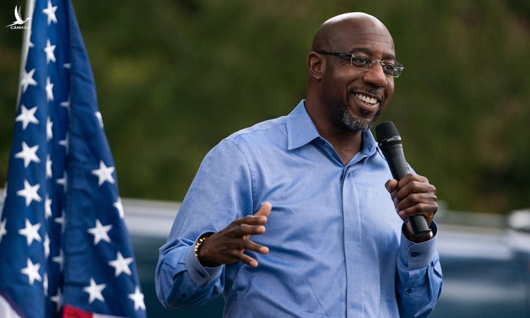 Raphael Warnock, ứng viên đảng Dân chủ trong cuộc đua vào Thượng viện ở Georgia. Ảnh: Reuters.