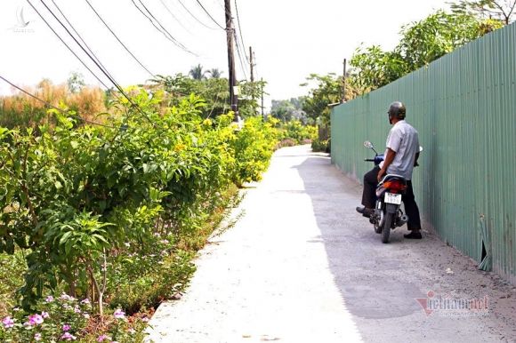 Người đàn ông Sài Gòn khiến dân hiến ngàn mét đất, góp tiền làm đường