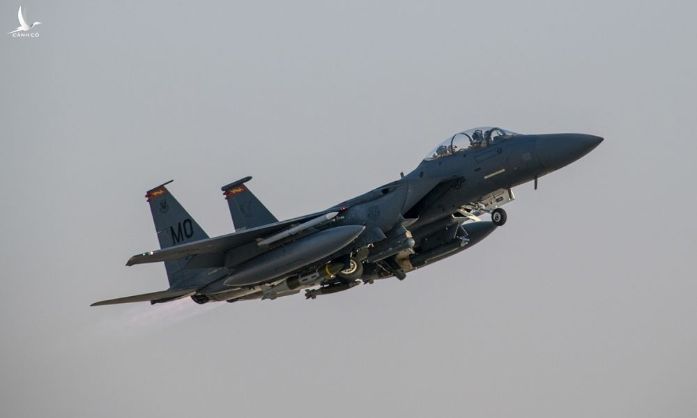 Tiêm kích F-15E của Mỹ hoạt động tại Trung Đông, tháng 2/2020. Ảnh: USAF.