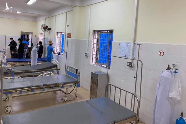 Kỷ lục Việt Nam, 15 giờ lập xong bệnh viện dã chiến 300 giường
