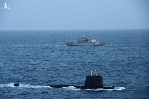 Tàu ngầm hạt nhân Pháp tuần tra ở Biển Đông, thách thức Trung Quốc - Ảnh 1.