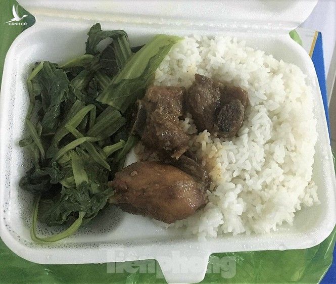 Công an, thanh tra vào cuộc vụ bữa ăn bị “cắt xén” trong khu cách ly ở Quảng Ninh - ảnh 2