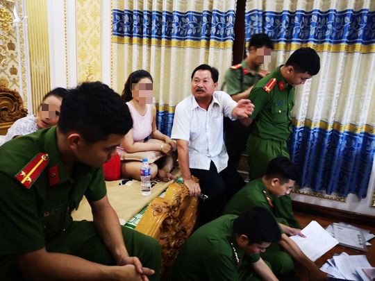 Bắt đại gia Thiện Soi ảnh 2 Bat dai gia Thien Soi anh 2