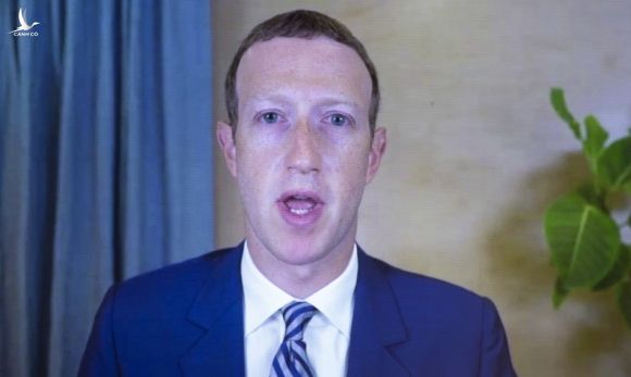 Zuckerberg điều trần trước quốc hội Mỹ hồi tháng 10/2020. Ảnh: AFP.
