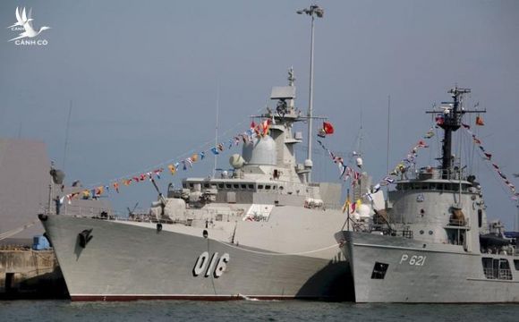 Cận cảnh 2 chiến hạm hiện đại bậc nhất Việt Nam tham gia tranh tài tại Army Games - Ảnh 10.