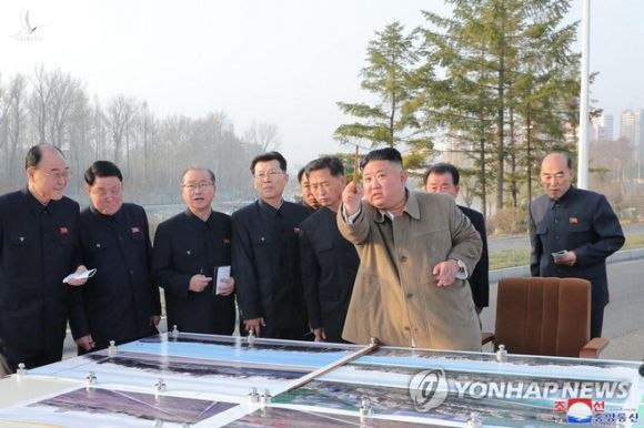 Vì sao ông Kim Jong-un không đến xem quân đội phóng tên lửa? - Ảnh 1.