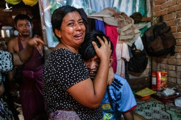 Thai PBS: Hơn 3.000 người Myanmar chạy qua biên giới sang Thái Lan - Ảnh 1.