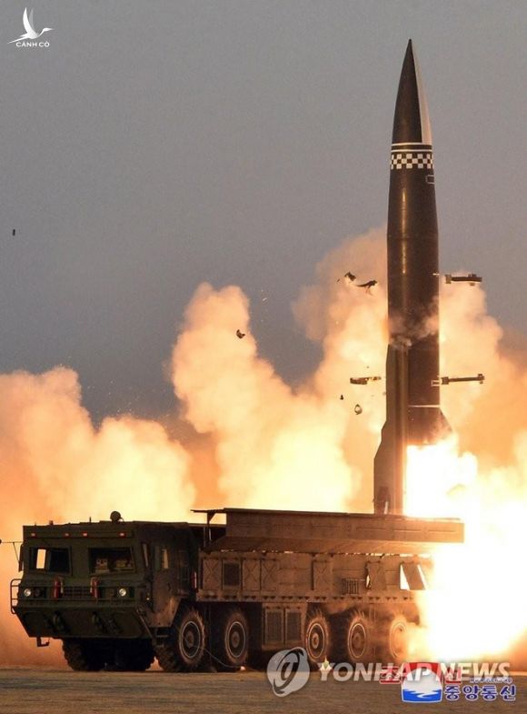 Vì sao ông Kim Jong-un không đến xem quân đội phóng tên lửa? - Ảnh 3.