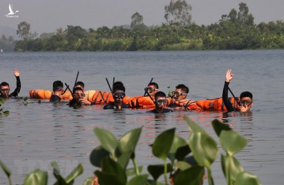 Tìm đâu ra lực lượng tấn công &quot;xuất quỷ nhập thần&quot; như Đặc công Hải quân Việt Nam? - Ảnh 5.