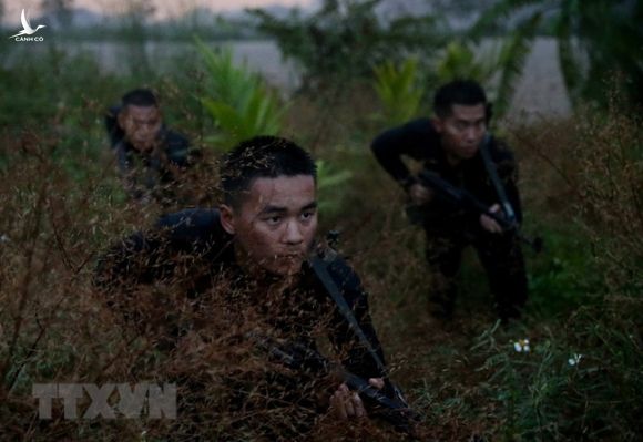 Tìm đâu ra lực lượng tấn công &quot;xuất quỷ nhập thần&quot; như Đặc công Hải quân Việt Nam? - Ảnh 8.