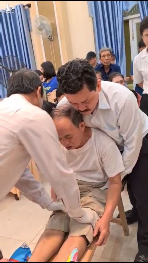 Nhiều cán bộ y tế cũng nhờ ông Võ Hoàng Yên chữa bệnh cho người thân - ảnh 1