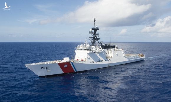 Tàu tuần duyên USCGC Bertholf tham gia tập trận RIMPAC tháng 7/2018. Ảnh: US Navy.