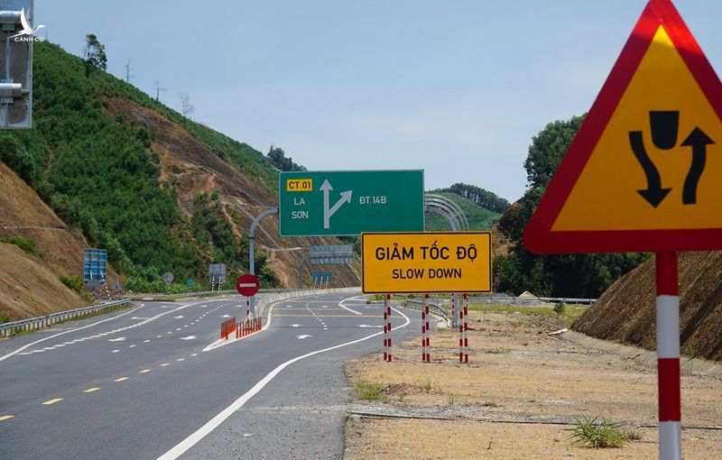 Cao tốc La Sơn – Túy Loan hơn 77 km chờ nghiệm thu thông xe - ảnh 1