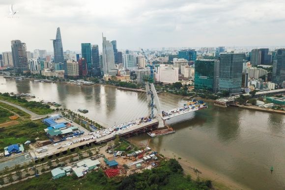 Cầu Thủ Thiêm 2 bắc qua sông Sài Gòn, nối Khu đô thị mới Thủ Thiêm qua quận 1, hồi tháng 1/2021. Ảnh: Quỳnh Trần.