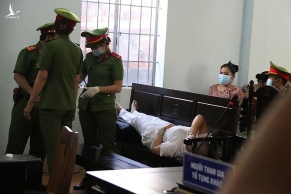 Phiên tòa xét xử bị cáo Trần Thị Ngọc Nữ lại tiếp tục tạm dừng - ảnh 2